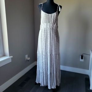 Lulu's maxi dress , medium